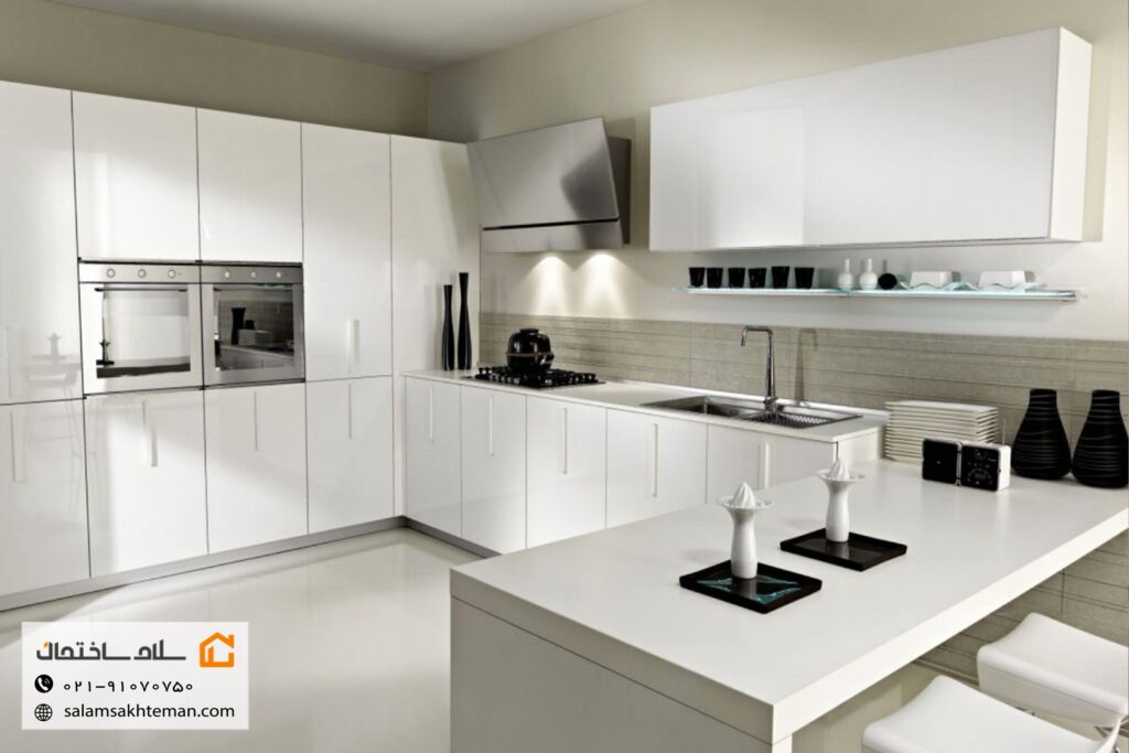 آشپزخانه هایگلاس سفید با طراحی مدرن
