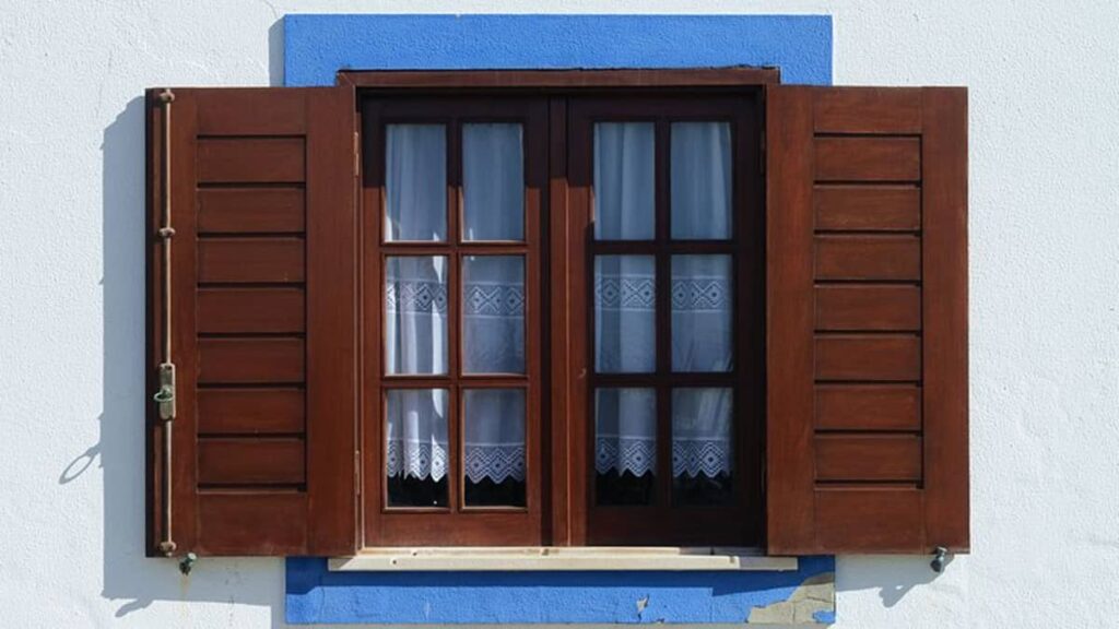 انواع پنجره چوبی قدیمی (1)