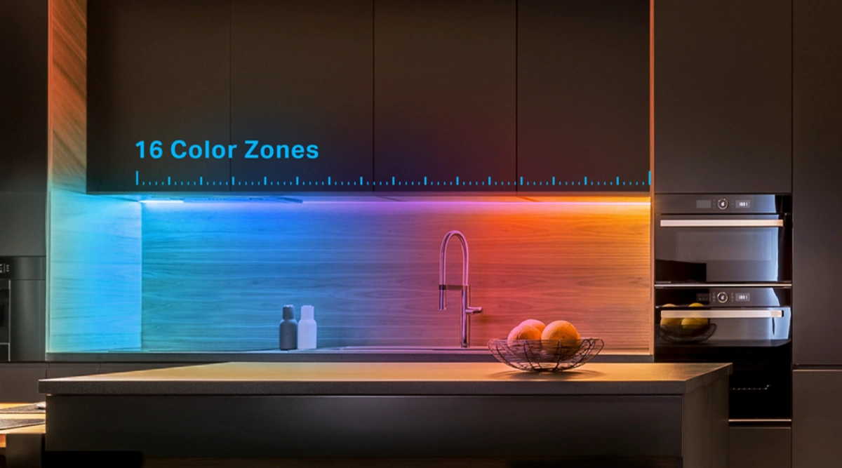 نورپردازی هوشمند رنگی در آشپزخانه فوتوریستیک